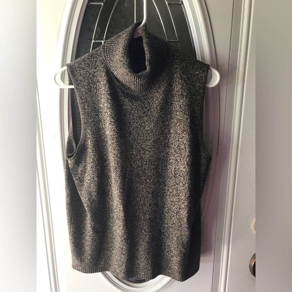 Josephine Chaus sweater